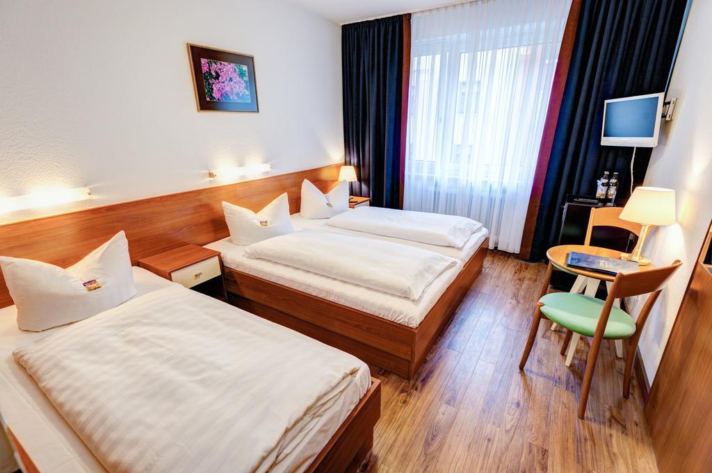 Hotel Antares 3*